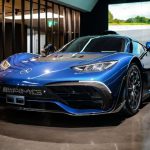 valtteri-bottas-takes-delivery-of-a-blue-mercedes- (6)