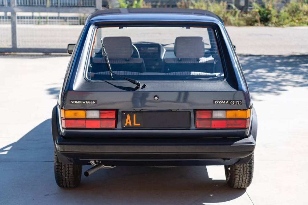 https://autogreeknews.gr/wp-content/uploads/2023/08/1982-VW-Golf-GTD-00004-2048x1366-1.jpg