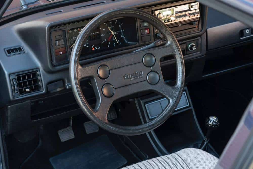 https://autogreeknews.gr/wp-content/uploads/2023/08/1982-VW-Golf-GTD-00015-2048x1366-1.jpg