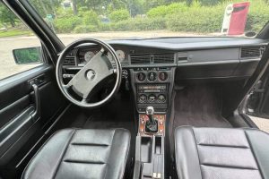 1990_mercedes-benz_190e-2 (10)