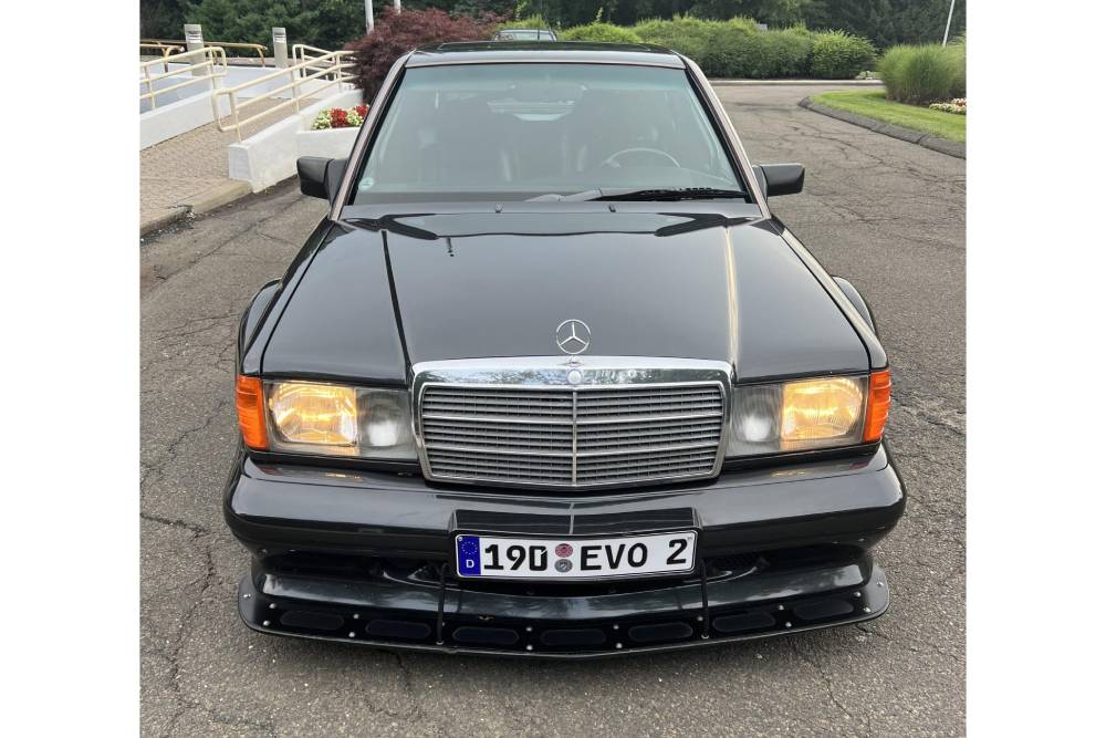 https://autogreeknews.gr/wp-content/uploads/2023/08/1990_mercedes-benz_190e-2-3.jpg