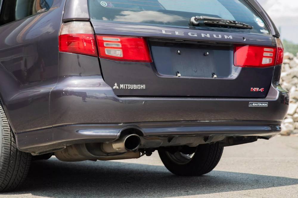 https://autogreeknews.gr/wp-content/uploads/2023/08/1996-Mitsubishi-Legnum-VR4-Type-S-4WD-14.jpg