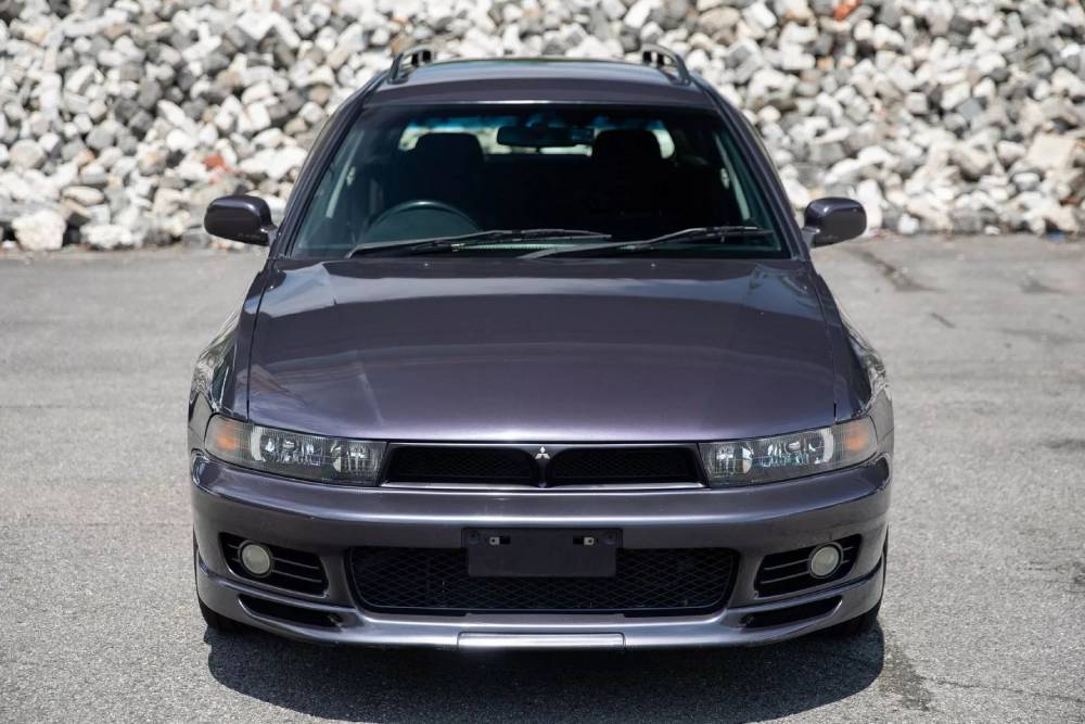 https://autogreeknews.gr/wp-content/uploads/2023/08/1996-Mitsubishi-Legnum-VR4-Type-S-4WD-6.jpg