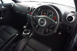 2006-Audi-TT-MK1-180-00023-1-2048×1364