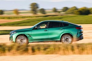 2024-BMW-X5-and-X6-90