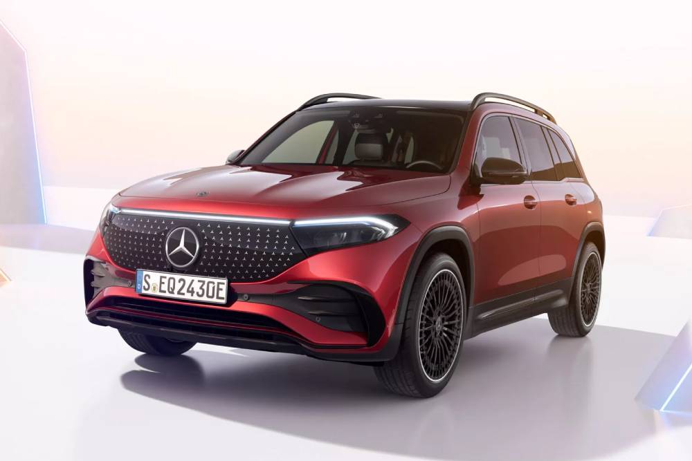 https://autogreeknews.gr/wp-content/uploads/2023/08/2024-Mercedes-EQA-and-EQB-00034-2048x1366-1.jpg