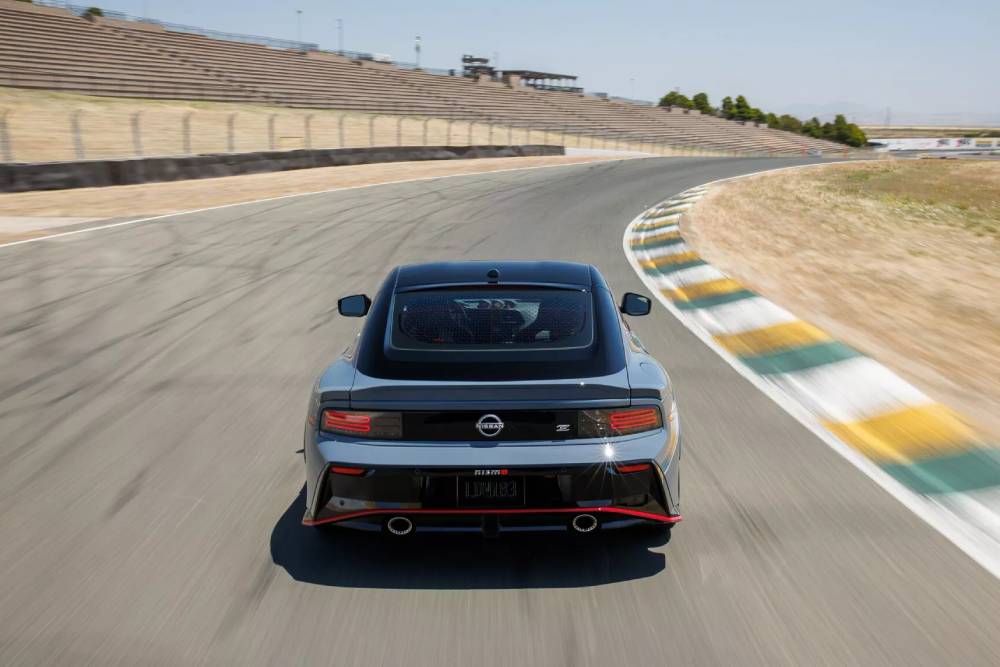 https://autogreeknews.gr/wp-content/uploads/2023/08/2024-Nissan-Z-Nismo-34.jpg