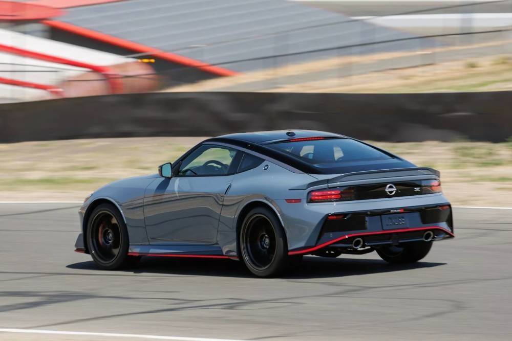 https://autogreeknews.gr/wp-content/uploads/2023/08/2024-Nissan-Z-Nismo-35.jpg