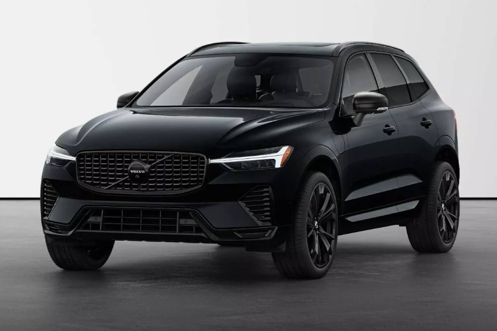 https://autogreeknews.gr/wp-content/uploads/2023/08/2024-Volvo-XC60-Black-Edition-815-11.jpg