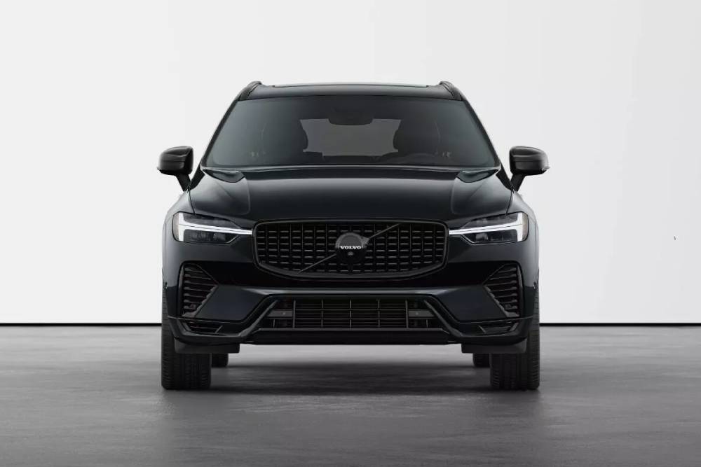 https://autogreeknews.gr/wp-content/uploads/2023/08/2024-Volvo-XC60-Black-Edition-815-7.jpg