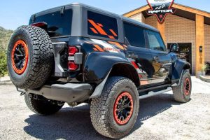 2024-ford-bronco-raptor-code-orange-package (3)