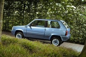 Fiat-Panda-4×4-Piccolo-Lusso-3-2048×1366