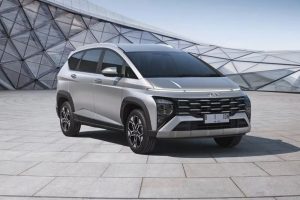 Hyundai-Stargazer-X-exterior-2
