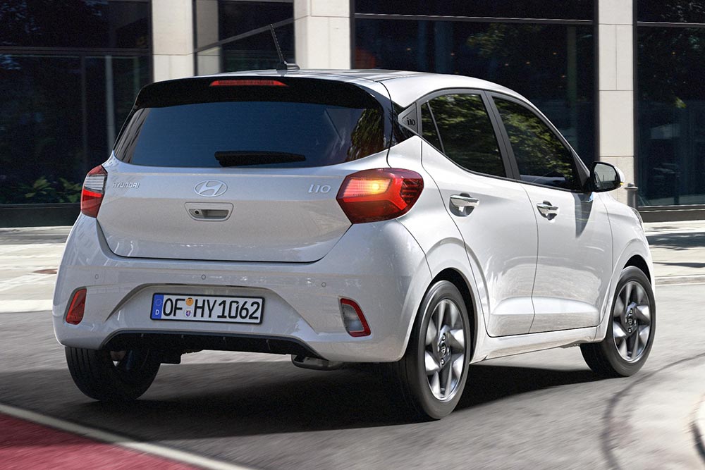 https://autogreeknews.gr/wp-content/uploads/2023/08/Hyundai-i10-2023-2.jpg