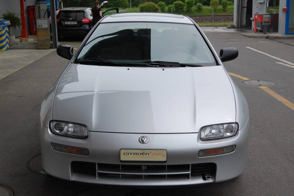 https://autogreeknews.gr/wp-content/uploads/2023/08/Mazda_323F_20i_24_V6_GT_1995_for_sale-1.jpg