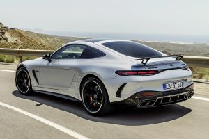 Mercedes-AMG-GT-Coupé-2023-(3)