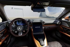 Mercedes-Benz-SL-63-AMG-Manufactur-Big-Sur-interior