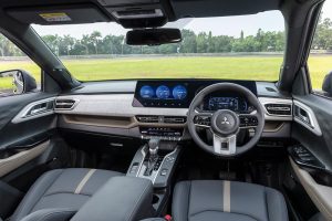 Mitsubishi-X-Force-interior