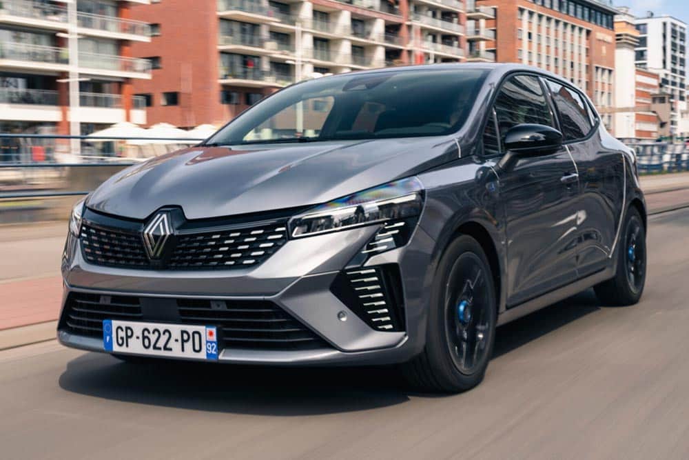 https://autogreeknews.gr/wp-content/uploads/2023/08/New_Renault_Clio_E-Tech_full_hybrid_Esprit_Alpine-5.jpg