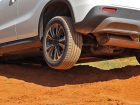 Suzuki-Vitara-off-road
