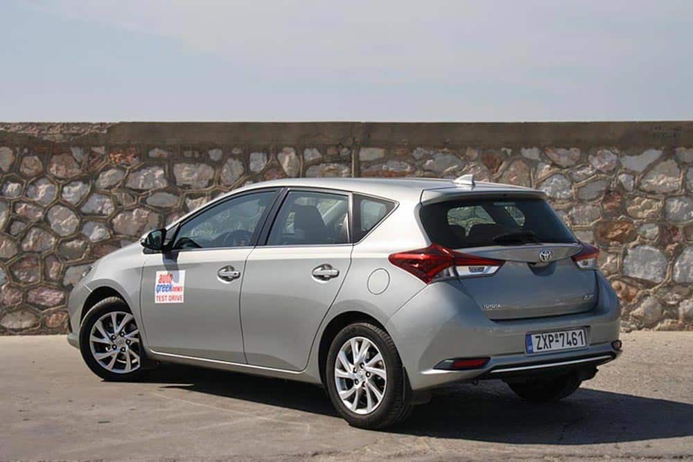 https://autogreeknews.gr/wp-content/uploads/2023/08/Toyota-Auris-2015-2.jpg