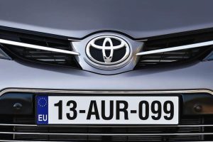 Toyota-Auris-grill