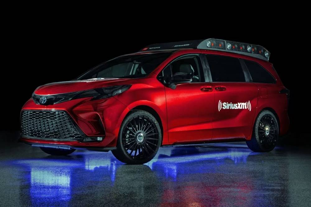 https://autogreeknews.gr/wp-content/uploads/2023/08/Toyota-Sienna-Remix-Concept-824-1.jpg