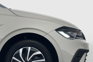 VW-Polo-1.0-TGI-front-side