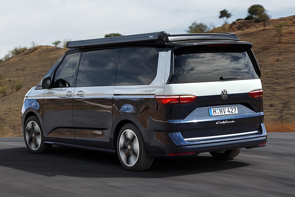 https://autogreeknews.gr/wp-content/uploads/2023/08/VW_T7_California_Dynamic_Exterior_2.jpg