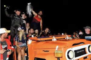 electric-toyota-land-cruiser-breaks-world-record-b (5)