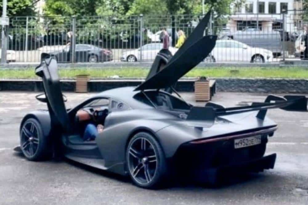 https://autogreeknews.gr/wp-content/uploads/2023/08/russian-supercar-03.jpg
