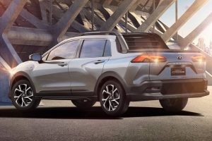 toyota corolla cross pickup