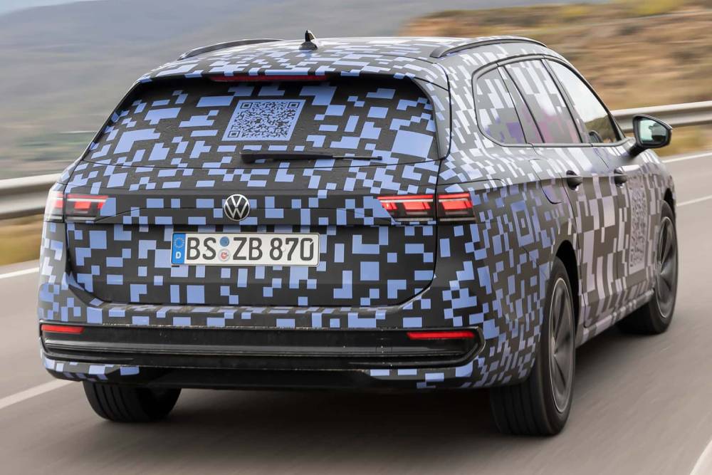 https://autogreeknews.gr/wp-content/uploads/2023/08/vw-passat-variant-2024-im-vorserientest-1.jpg