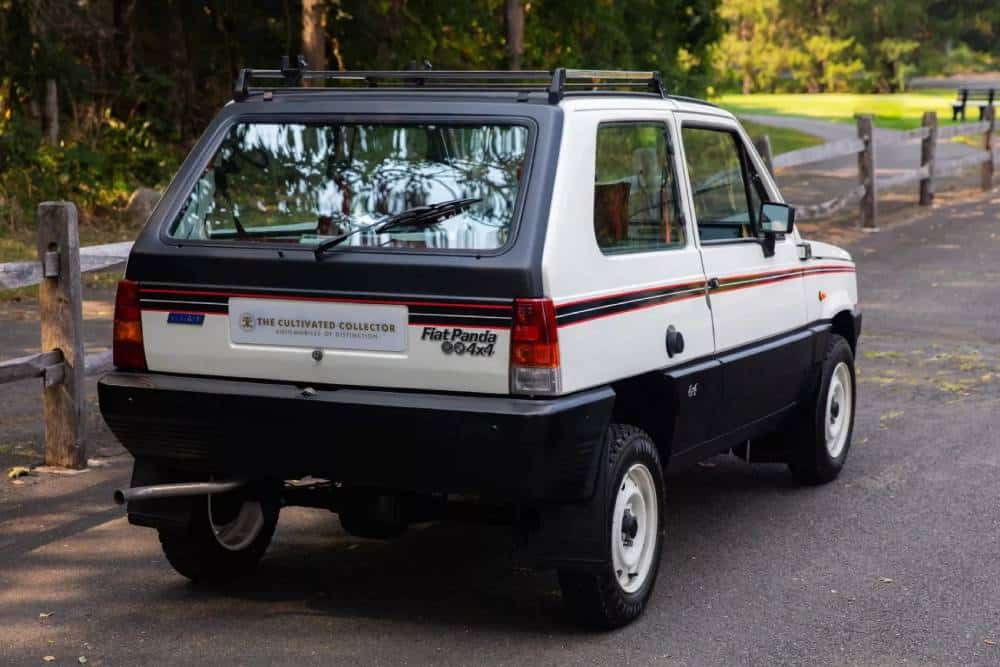 https://autogreeknews.gr/wp-content/uploads/2023/09/1985-Fiat-Panda-4x4-Edizione-Limitata-9-2048x1365-1.jpg