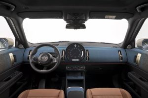 2024-Mini-Countyman-SE-Interior-5-2048×1366