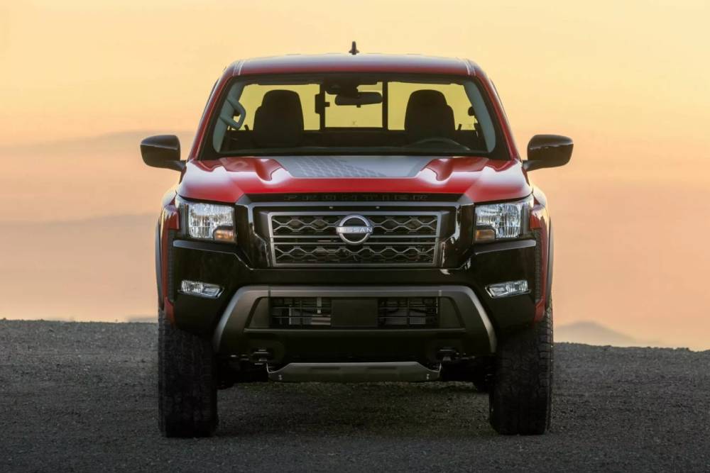 https://autogreeknews.gr/wp-content/uploads/2023/09/2024-Nissan-Frontier-Hardbody-Edition-11-2048x1415-1.jpg