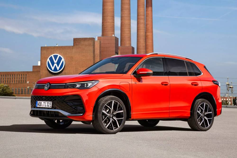 https://autogreeknews.gr/wp-content/uploads/2023/09/2024-VW-Tiguan-Europe-00002-2048x1366-1.jpg