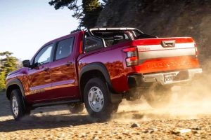 2024-nissan-frontier-hardbody (4)