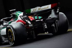 Alfa-Romeo-33-Stradale-F1-5