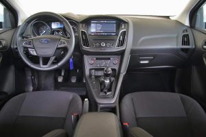 Ford-Focus-2015-(5)