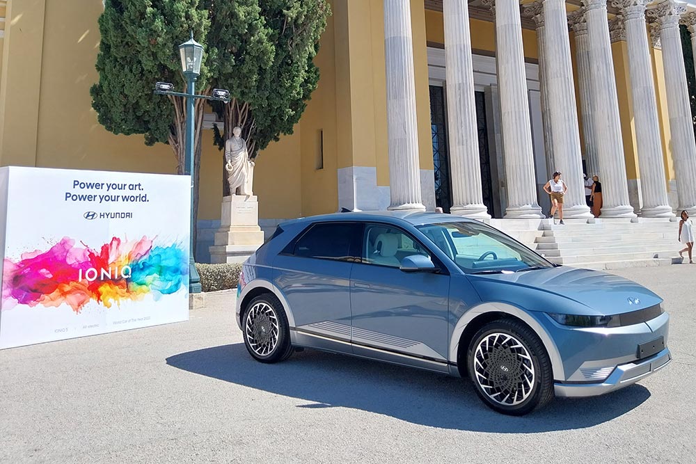 Η Hyundai κάνει τέχνη στο Ζάππειο με τα Ioniq