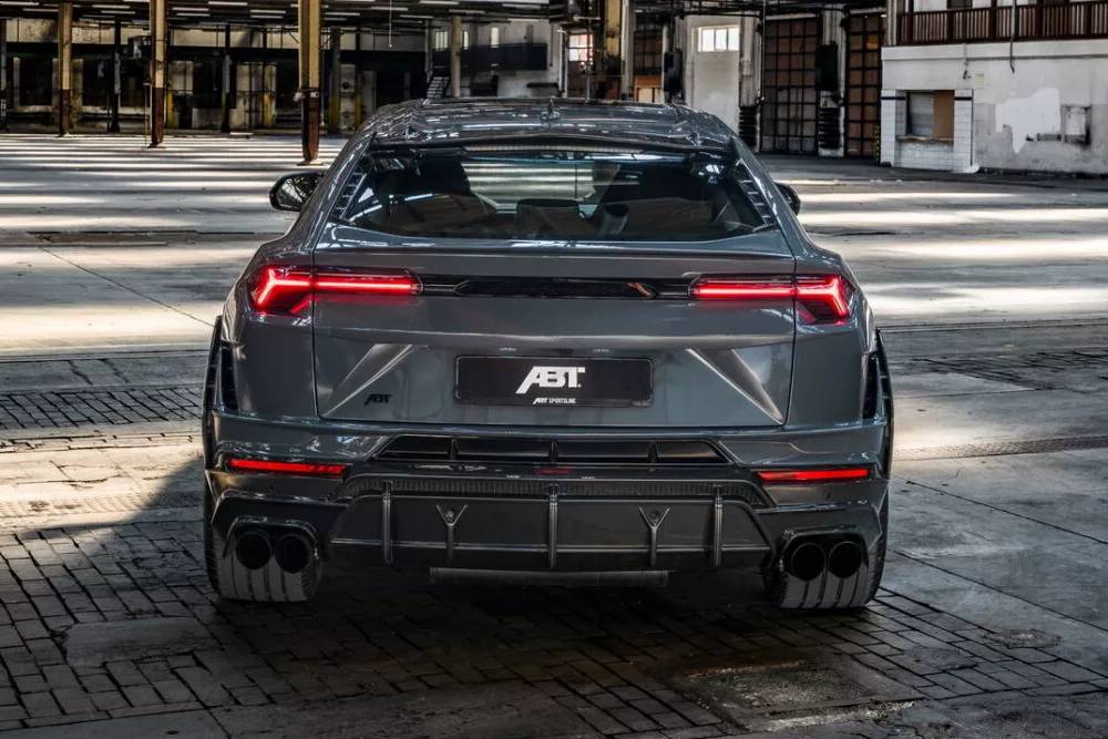 https://autogreeknews.gr/wp-content/uploads/2023/09/Lamborghini-Urus-Scatenato-ABT-4-2048x1366-1.jpg