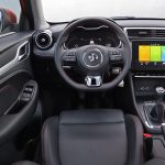 MG ZS 1.5 (20)