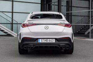 Mercedes-AMG-GLC-Coupe-13-2048×1366