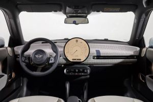 Mini-Cooper-EV-00053-2048×1366