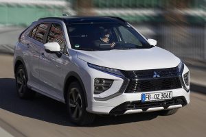 Mitsubishi-Eclipse-Cross-Plug-in-Hybrid-44