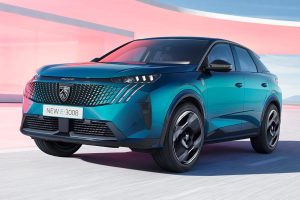 PEUGEOT_E_3008