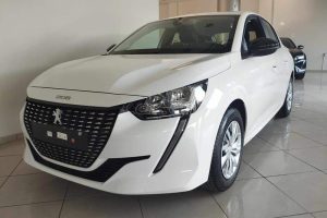 Peugeot-208-etoimoparadota-(2)