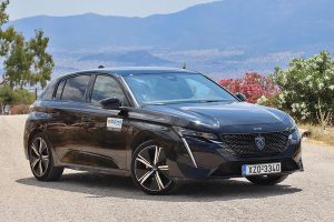 Peugeot 308 1.5 Blue HDi 130 (4)