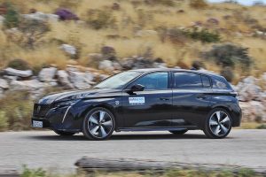 Peugeot 308 1.5 Blue HDi 130 (5)